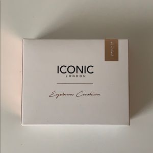 Iconic London - Eyebrow Cushion